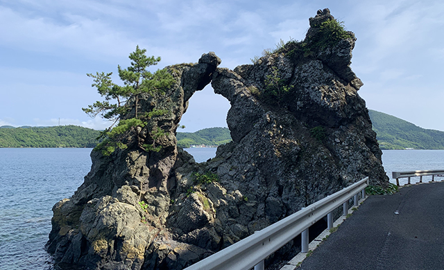 メド岩